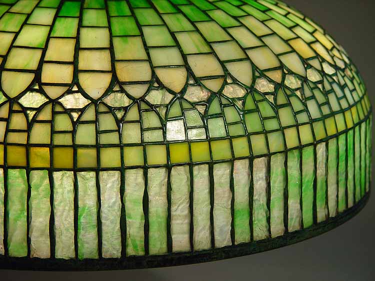 Curtain Border Tiffany Lamp